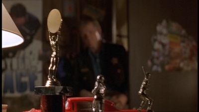 ROSWELL_-_E1X06_285_SOUTH_009.jpg