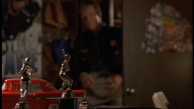 ROSWELL_-_E1X06_285_SOUTH_014.jpg