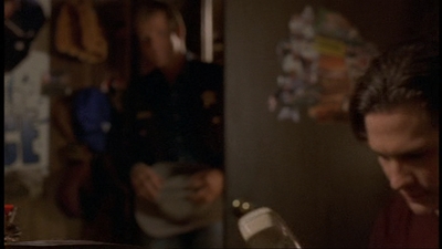 ROSWELL_-_E1X06_285_SOUTH_020.jpg
