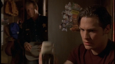 ROSWELL_-_E1X06_285_SOUTH_023.jpg