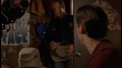 ROSWELL_-_E1X06_285_SOUTH_032.jpg