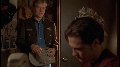 ROSWELL_-_E1X06_285_SOUTH_078.jpg