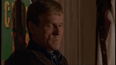 ROSWELL_-_E1X06_285_SOUTH_126.jpg