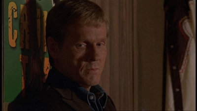 ROSWELL_-_E1X06_285_SOUTH_128.jpg