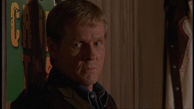 ROSWELL_-_E1X06_285_SOUTH_135.jpg