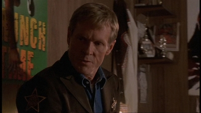 ROSWELL_-_E1X06_285_SOUTH_155.jpg