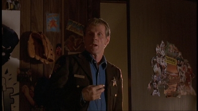 ROSWELL_-_E1X06_285_SOUTH_164.jpg