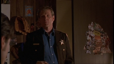 ROSWELL_-_E1X06_285_SOUTH_169.jpg