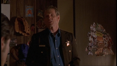 ROSWELL_-_E1X06_285_SOUTH_172.jpg