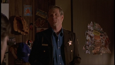 ROSWELL_-_E1X06_285_SOUTH_174.jpg