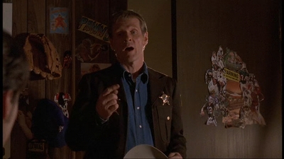 ROSWELL_-_E1X06_285_SOUTH_183.jpg