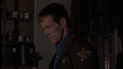 ROSWELL_-_E1X06_285_SOUTH_194.jpg