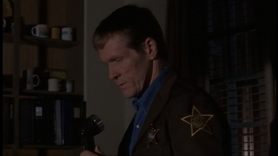 ROSWELL_-_E1X06_285_SOUTH_195.jpg
