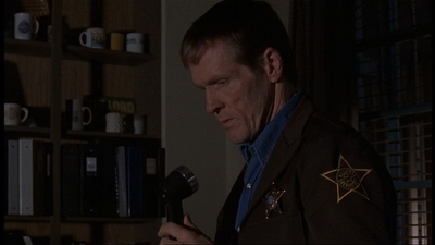 ROSWELL_-_E1X06_285_SOUTH_201.jpg