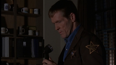 ROSWELL_-_E1X06_285_SOUTH_202.jpg