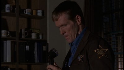 ROSWELL_-_E1X06_285_SOUTH_206.jpg