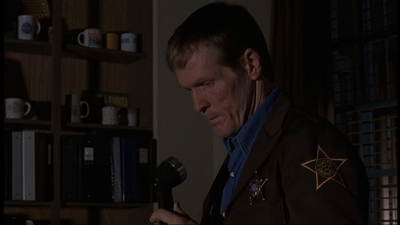 ROSWELL_-_E1X06_285_SOUTH_208.jpg