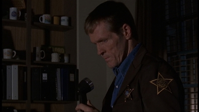 ROSWELL_-_E1X06_285_SOUTH_209.jpg