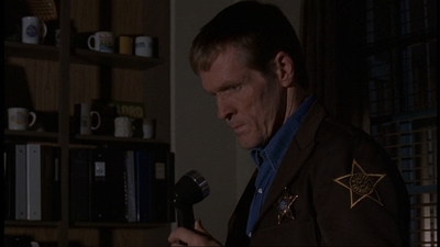 ROSWELL_-_E1X06_285_SOUTH_211.jpg