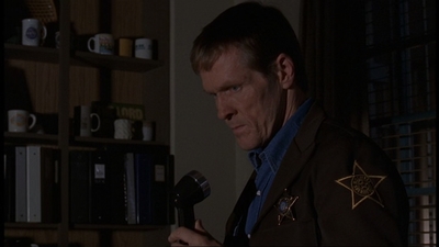 ROSWELL_-_E1X06_285_SOUTH_214.jpg