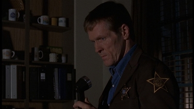 ROSWELL_-_E1X06_285_SOUTH_219.jpg