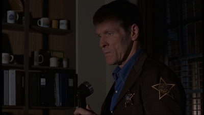 ROSWELL_-_E1X06_285_SOUTH_229.jpg