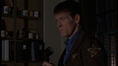 ROSWELL_-_E1X06_285_SOUTH_232.jpg