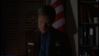 ROSWELL_-_E1X06_285_SOUTH_264.jpg