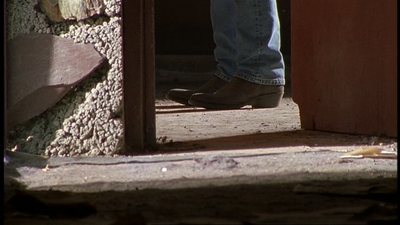 ROSWELL_-_E1X06_285_SOUTH_290.jpg