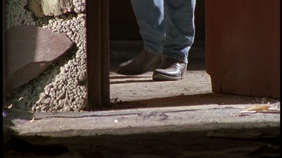 ROSWELL_-_E1X06_285_SOUTH_297.jpg