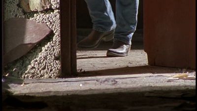 ROSWELL_-_E1X06_285_SOUTH_298.jpg