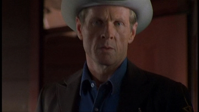 ROSWELL_-_E1X06_285_SOUTH_327.jpg