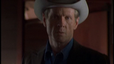 ROSWELL_-_E1X06_285_SOUTH_334.jpg