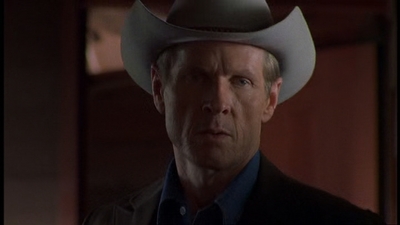 ROSWELL_-_E1X06_285_SOUTH_336.jpg