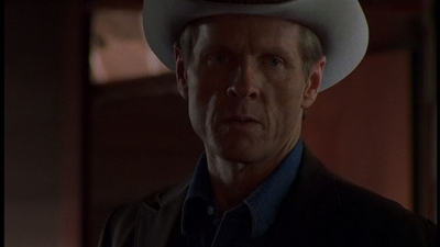 ROSWELL_-_E1X06_285_SOUTH_343.jpg