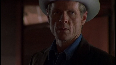 ROSWELL_-_E1X06_285_SOUTH_348.jpg