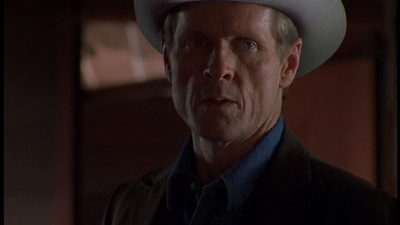 ROSWELL_-_E1X06_285_SOUTH_349.jpg