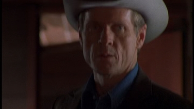 ROSWELL_-_E1X06_285_SOUTH_351.jpg