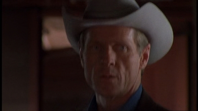 ROSWELL_-_E1X06_285_SOUTH_354.jpg