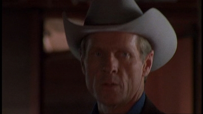 ROSWELL_-_E1X06_285_SOUTH_355.jpg