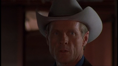 ROSWELL_-_E1X06_285_SOUTH_356.jpg