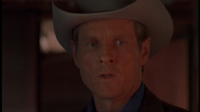 ROSWELL_-_E1X06_285_SOUTH_365.jpg