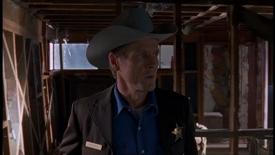 ROSWELL_-_E1X06_285_SOUTH_425.jpg