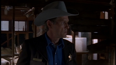 ROSWELL_-_E1X06_285_SOUTH_434.jpg