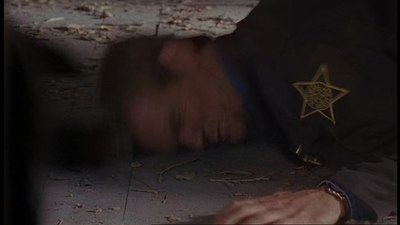 ROSWELL_-_E1X06_285_SOUTH_457.jpg