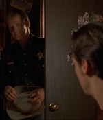 ROSWELL_-_E1X06_285_SOUTH_053.jpg