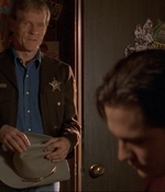ROSWELL_-_E1X06_285_SOUTH_077.jpg