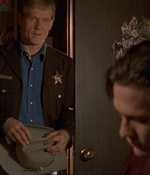 ROSWELL_-_E1X06_285_SOUTH_083.jpg