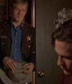 ROSWELL_-_E1X06_285_SOUTH_084.jpg