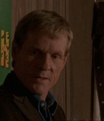 ROSWELL_-_E1X06_285_SOUTH_099.jpg